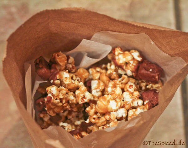 Caramel Glazed Popcorn with Mini Kit Kats