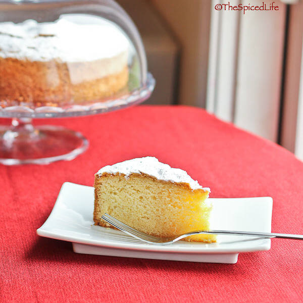Italian Paradise Cake with lemon and vanilla