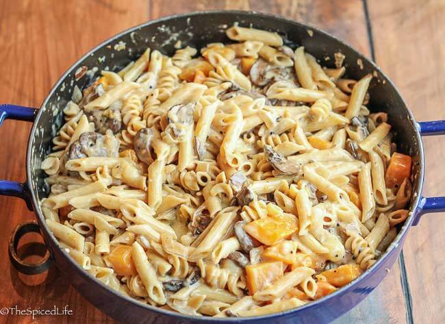 Stovetop Mac and Cheese with Butternut Squash and Mushrooms: a seasonal, delicious, fast and easy one pot dinner that the whole family will love!