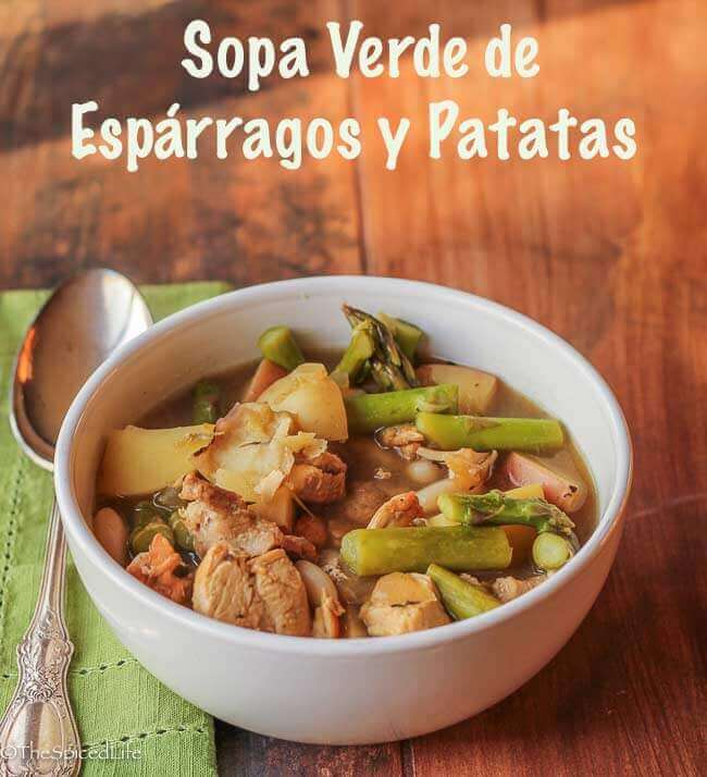 Mexican Green Soup with Asparagus and Potatoes (Sopa Verde de Espárragos y Patatas)